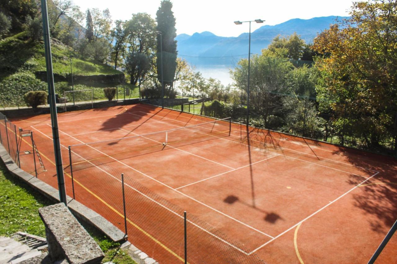 Agriturismo Castello Di Vezio Varenna Exterior photo