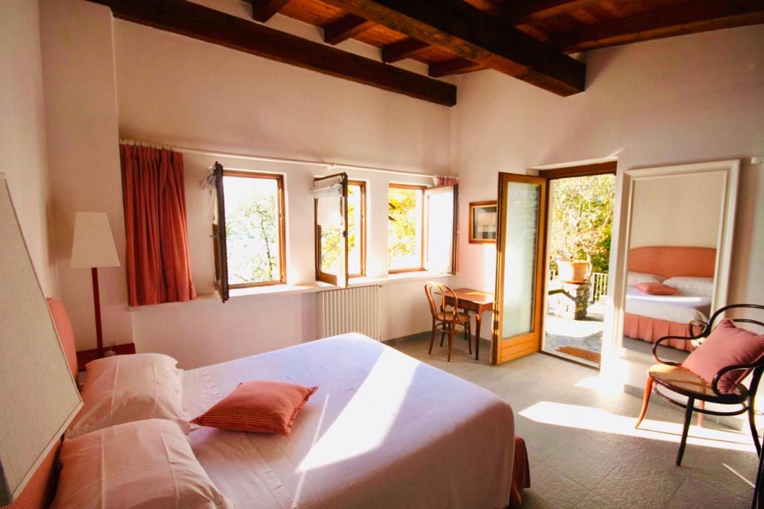 Agriturismo Castello Di Vezio Varenna Exterior photo